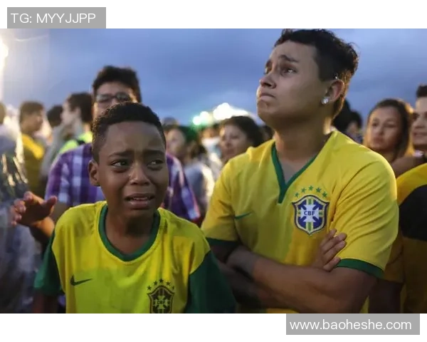 巴西足球巨星再度闪耀绿茵场上演关键进球点燃球迷激情