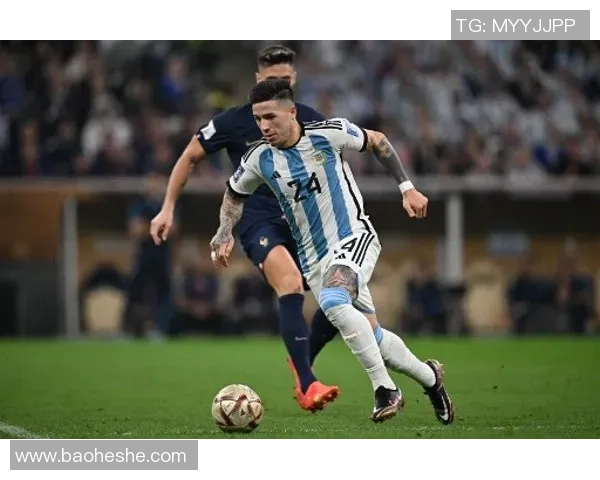 专注收藏足球球星卡的博主分享最全收藏经验与市场动态